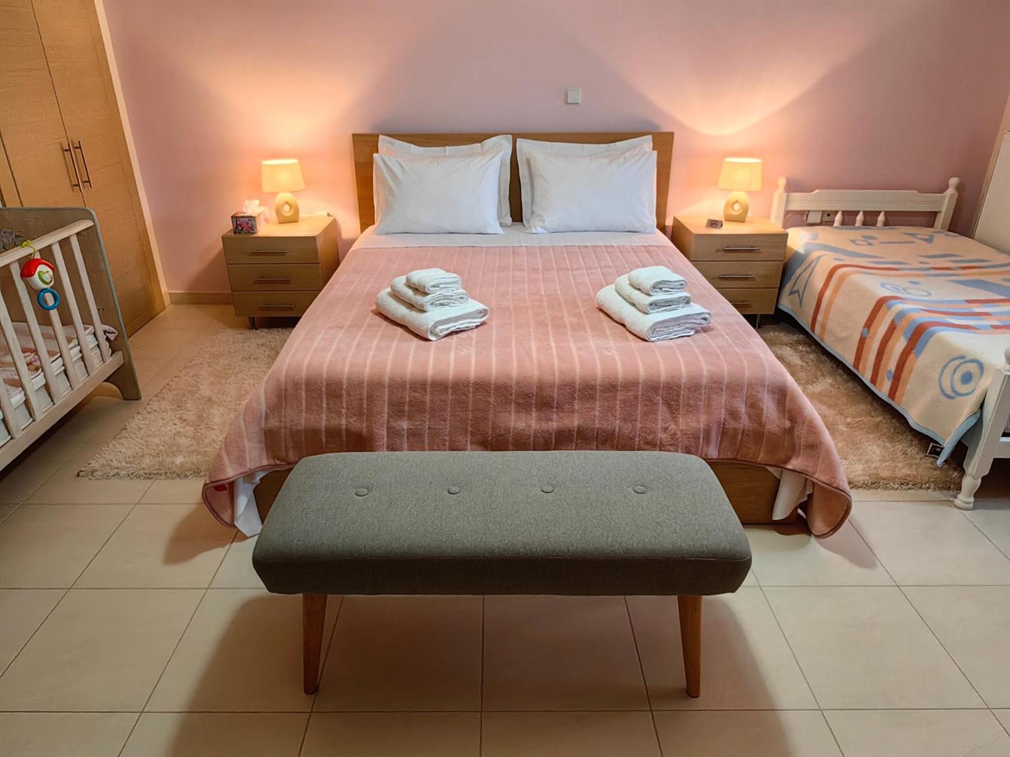 Eleni'S Holiday Home Каламата Экстерьер фото