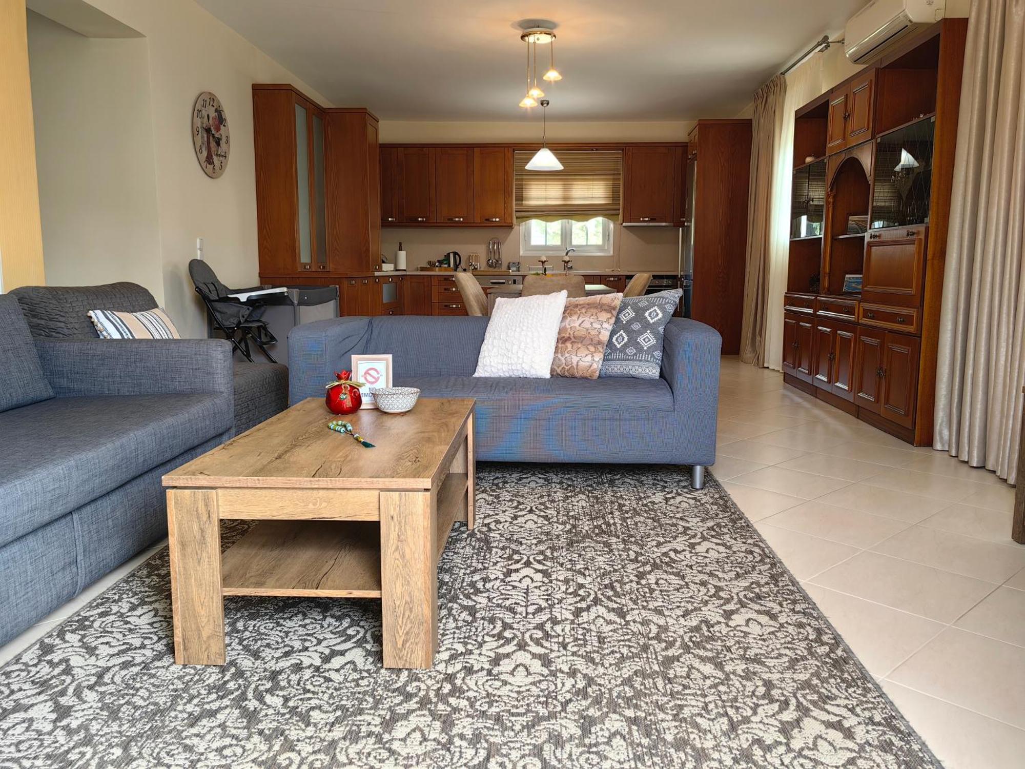 Eleni'S Holiday Home Каламата Экстерьер фото