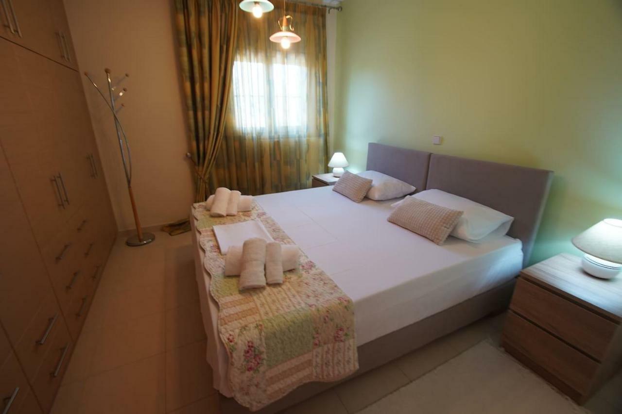 Eleni'S Holiday Home Каламата Экстерьер фото